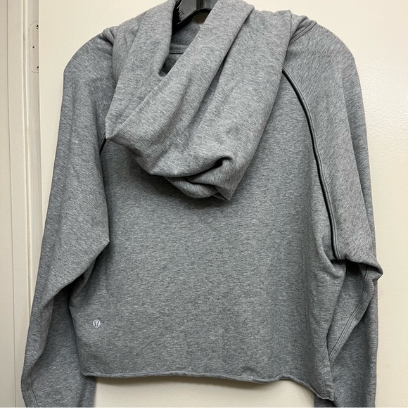 LuLulemon Grey Crop Hoodie Sweatshirt - Picture 1 of 6